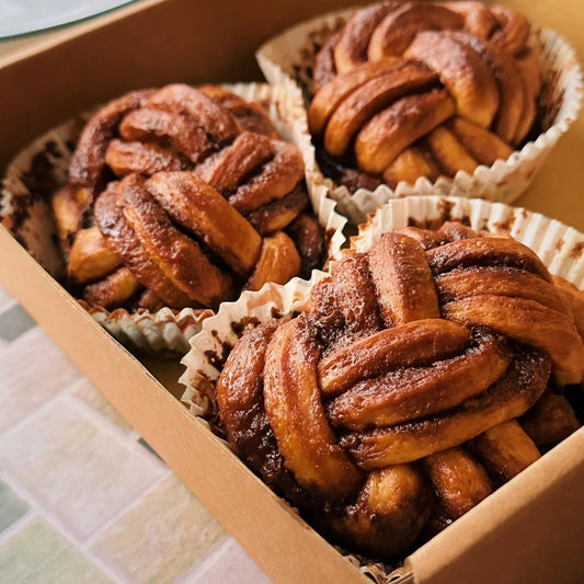 Cinnamon Knots 肉桂捲 編織肉桂結  (4 pieces) / Chocolate Knots比利時 編織巧克力結